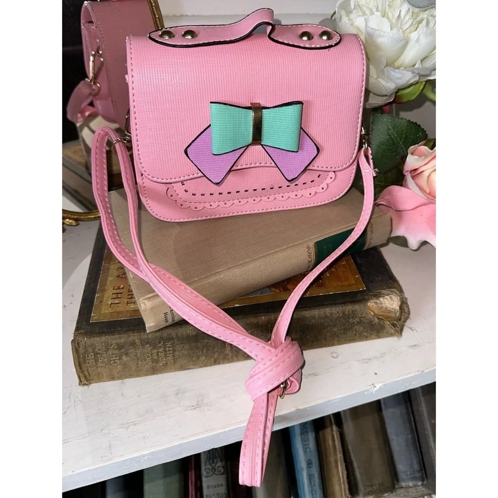 Cute pink Bow Shaped Sling Bag